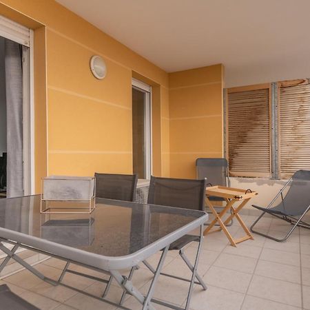 Appt De Charme Avec Grand Balcon Proche Avignon Wifi Gratuit Apartment Monteux Exterior photo